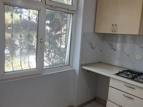 Elmlər Akademiyasında 1 otaqlı köhnə tikili mənzil satılır, 38 m², 123 800 AZN, şəkil 2 / 5