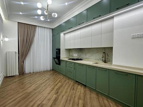 28 Mayda 4 otaqlı yeni tikili mənzil satılır, 149 m², 630 000 AZN, şəkil 5 / 12