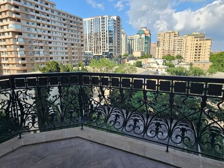 4-room apartment, 230 m², Nizami: 790 000 ₼ 5