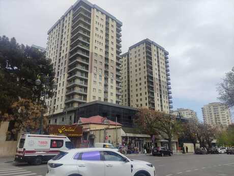 3 otaqlı mənzil, 130 m², Nəsimi: 370 000 ₼ 3