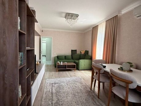 Elan №6314919 - Bakı, Gənclik m., 2 otaqlı, 70 m², 7/9 mərtəbə