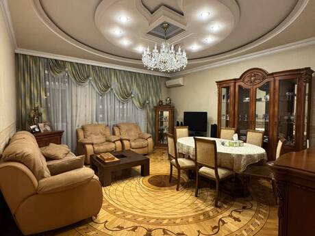 Elan №6313997 - Bakı, Nəsimi r., 4 otaqlı, 175 m², 4/11 mərtəbə