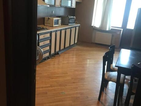 4 otaqlı mənzil, 220 m², Nəsimi: 470 000 ₼ 3