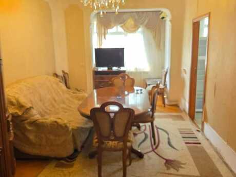 Elan №6315372 - Bakı, Memar Əcəmi m., 2 otaqlı, 50 m², 4/5 mərtəbə