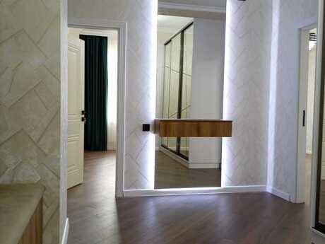 2 otaq · 93 m² · 4/16 mərtəbə, Memar Əcəmi