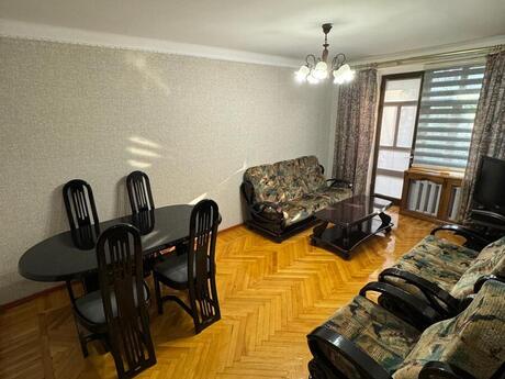 Аренда: 3-комнатная квартира, 85 м², 28 May: 899 ₼/мес 2