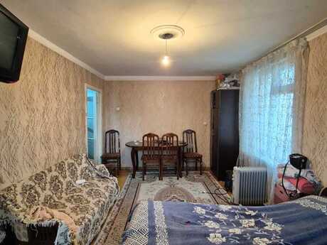 1-room old-build apartment for sale in Elmlər Akademiyası, 35 m², 120 000 AZN, photo 2 / 8