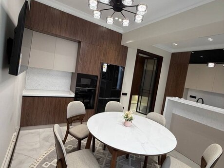 Kirayə 3 otaqlı mənzil, 175 m², 28 May: 3 400 ₼/ay 4