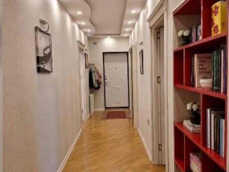 Объявление №6315678 - Баку, м. Нариман Нариманов, 3-комн., 110 м², 2/5 этаж