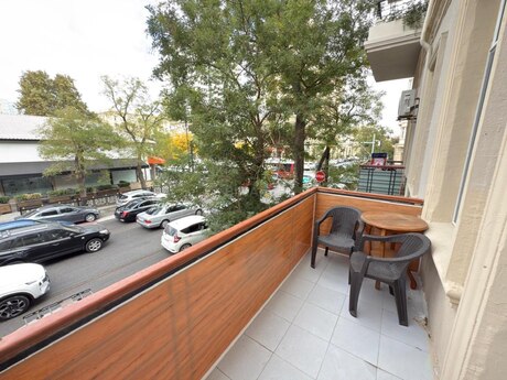 2 otaqlı köhnə tikili - 28 May m. - 50 m²