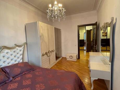 Kirayə 3 otaqlı mənzil, 130 m², Elmlər Akademiyası: 1 200 ₼/ay 4