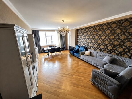 3 otaqlı mənzil, 160 m², Elmlər Akademiyası: 480 000 ₼ 3