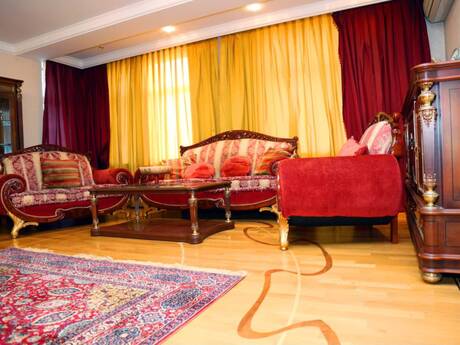 Kirayə 4 otaqlı mənzil, 210 m², 28 May: 1 350 ₼/ay 2