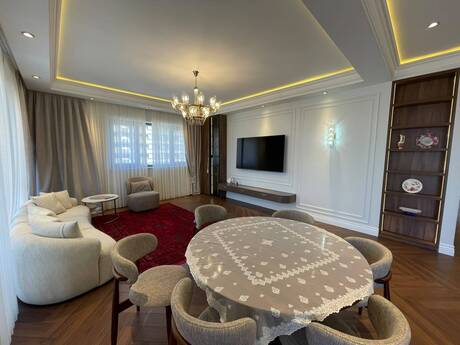 3 otaqlı yeni tikili - Ağ şəhər q. - 157 m²