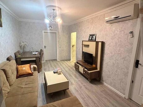 Elan №6316181 - Bakı, Neftçilər m., 2 otaqlı, 55 m², 5/5 mərtəbə