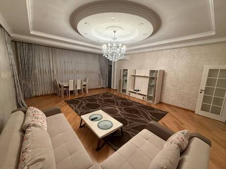 Kirayə 3 otaqlı mənzil, 150 m², Elmlər Akademiyası: 1 600 ₼/ay 3