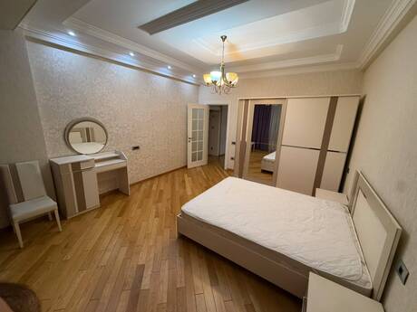 Kirayə 3 otaqlı mənzil, 150 m², Elmlər Akademiyası: 1 600 ₼/ay 4