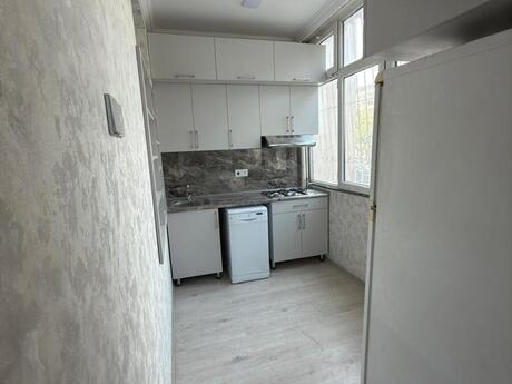 1-комнатная квартира, 50 м², Azadlıq Prospekti: 172 000 ₼ 2