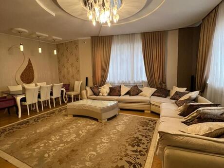 4 otaqlı yeni tikili - 8 Noyabr m. - 170 m²