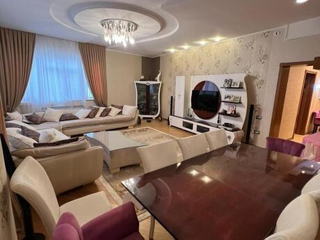4 otaqlı yeni tikili - 8 Noyabr m. - 170 m²
