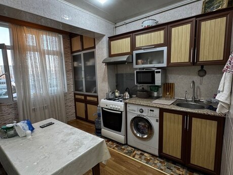 Elan №6316726 - Bakı, Azadlıq Prospekti m., 3 otaqlı, 85 m², 8/9 mərtəbə