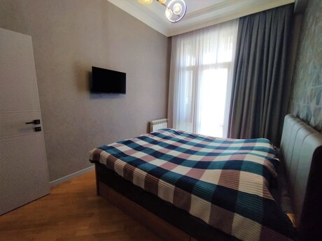 Kirayə 2 otaqlı mənzil, 100 m², 8 Noyabr: 947 ₼/ay 5