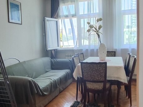 Kirayə 2 otaqlı mənzil, 65 m², 28 May: 800 ₼/ay 4