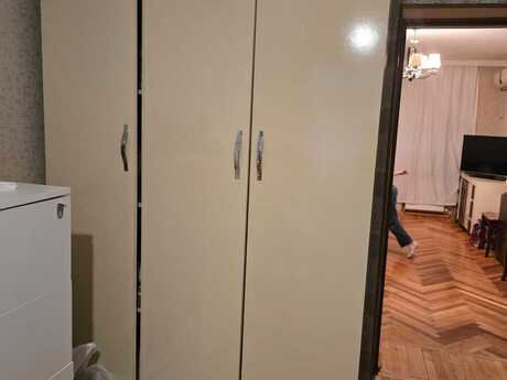 2-комн. вторичка - м. Элмляр Академиясы - 60 м²