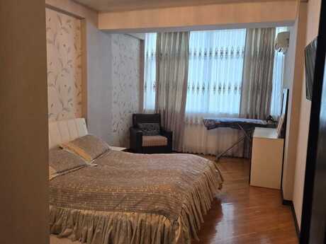 3-комн. новостройка - м. 20 января - 117 м²