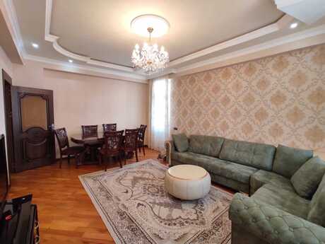 Kirayə 3 otaqlı mənzil, 130 m², Nizami: 1 200 ₼/ay 2