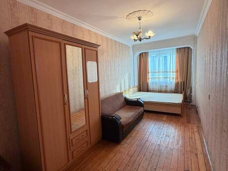 3-комн. вторичка - м. Автовокзал - 65 м²