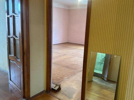 4 otaqlı köhnə tikili - Bakıxanov q. - 130 m²