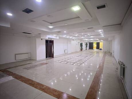 Elan №6317628 - Bakı, Sahil m., 300 m²