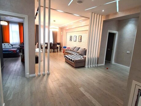 Elan №6317537 - Bakı, Şah İsmayıl Xətai m., 3 otaqlı, 125 m², 3/14 mərtəbə