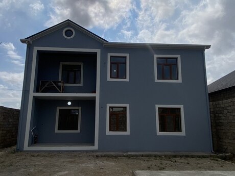 5 otaqlı həyət evi/bağ evi - Qala q. - 220 m²