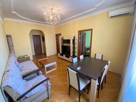 Объявление №6317967 - Баку, м. Элмляр Академиясы, 3-комн., 80 м², 11/17 этаж