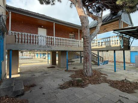 7 otaqlı həyət evi/bağ evi - Fatmayı q. - 200 m²