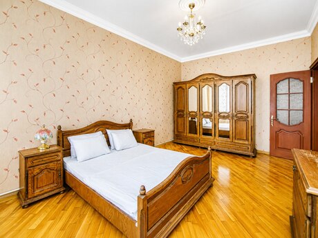 3-комн. новостройка - м. Низами - 135 м²