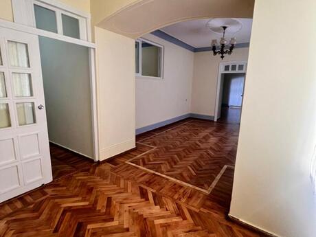 3-комн. офис - м. Ичеришехер - 80 м²