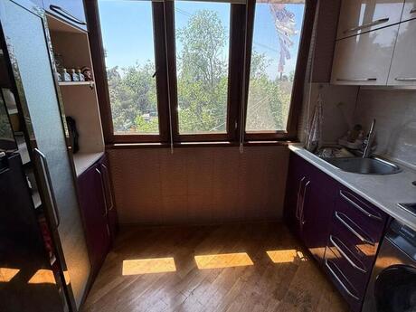 4 otaqlı köhnə tikili - Neftçilər m. - 85 m²