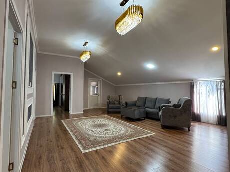 8 otaqlı həyət evi/bağ evi - Nərimanov r. - 300 m²