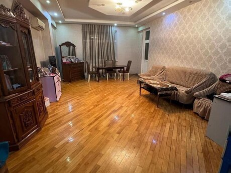 Объявление №6318231 - Баку, м. Низами, 3-комн., 150 м², 15/15 этаж