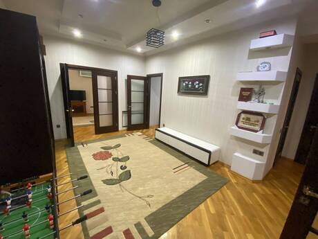 Kirayə 3 otaqlı mənzil, 140 m², Elmlər Akademiyası: 1 200 ₼/ay 3