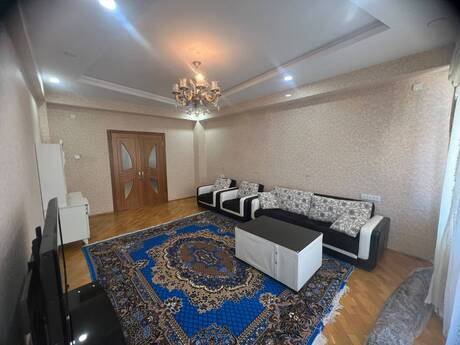 3 otaqlı mənzil, 153 m², 8 Noyabr: 390 000 ₼ 2