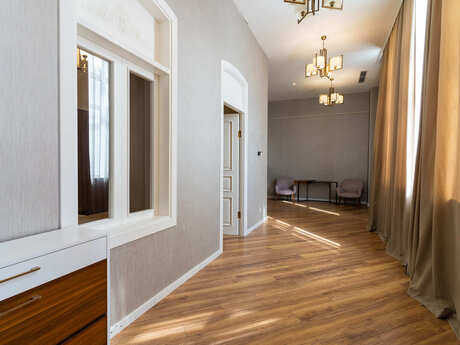 Kirayə 2 otaqlı mənzil, 131 m², İçəri Şəhər: 2 300 ₼/ay 3