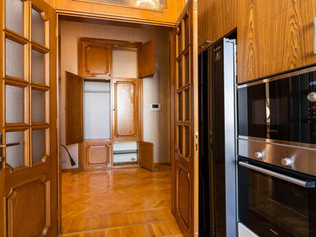 Kirayə 5 otaqlı mənzil, 292 m², İçəri Şəhər: 5 000 ₼/ay 4