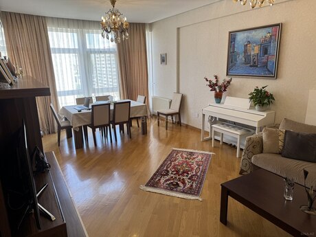 3 otaq · 104 m² · 12/17 mərtəbə, Şah İsmayıl Xətai