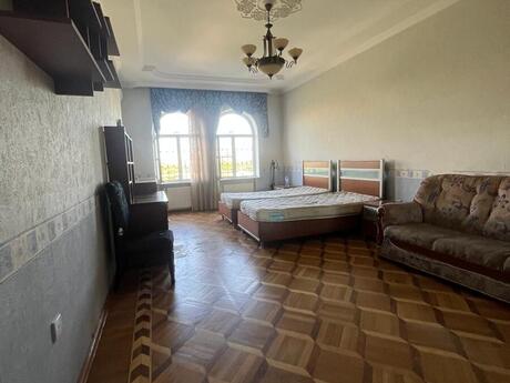 3-комн. новостройка - Наримановский р. - 135 м²