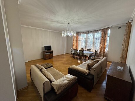 Elan №6318972 - Bakı, Nəsimi r., 3 otaqlı, 150 m², 10/17 mərtəbə