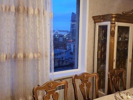 Kirayə 2 otaqlı mənzil, 95 m², Şah İsmayıl Xətai: 1 000 ₼/ay 5